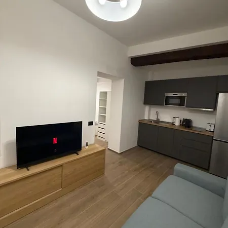 Adriano Space アパート