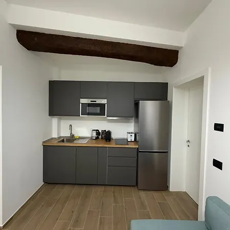 Adriano Space Апартаменты Модена